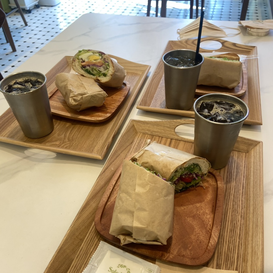 샐러데이즈충주 이미지