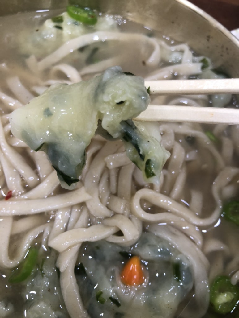 옛날밀국수 이미지