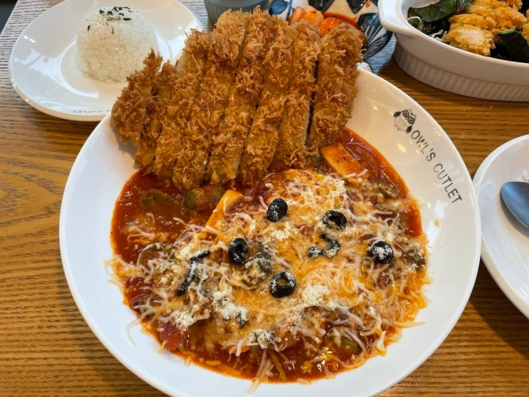 부엉이돈가스서천점 이미지