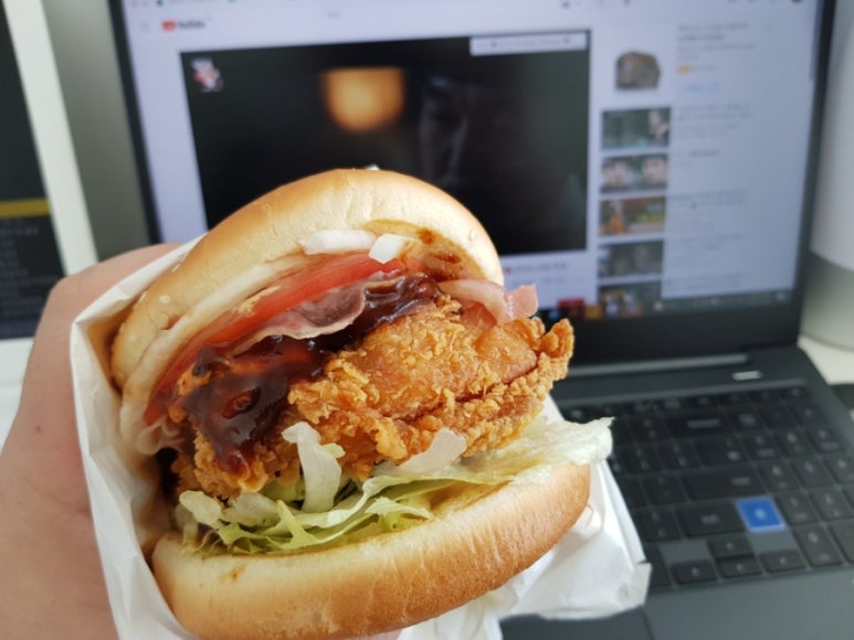 (주)맘스터치앤컴퍼니 이미지