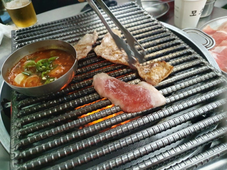 금호돼지 이미지