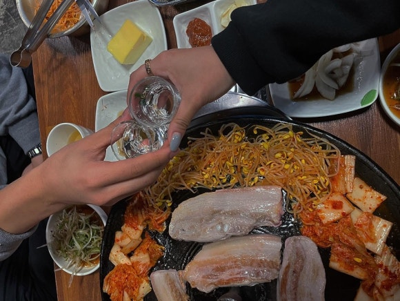 돈꿈솥뚜껑삼겹살 이미지
