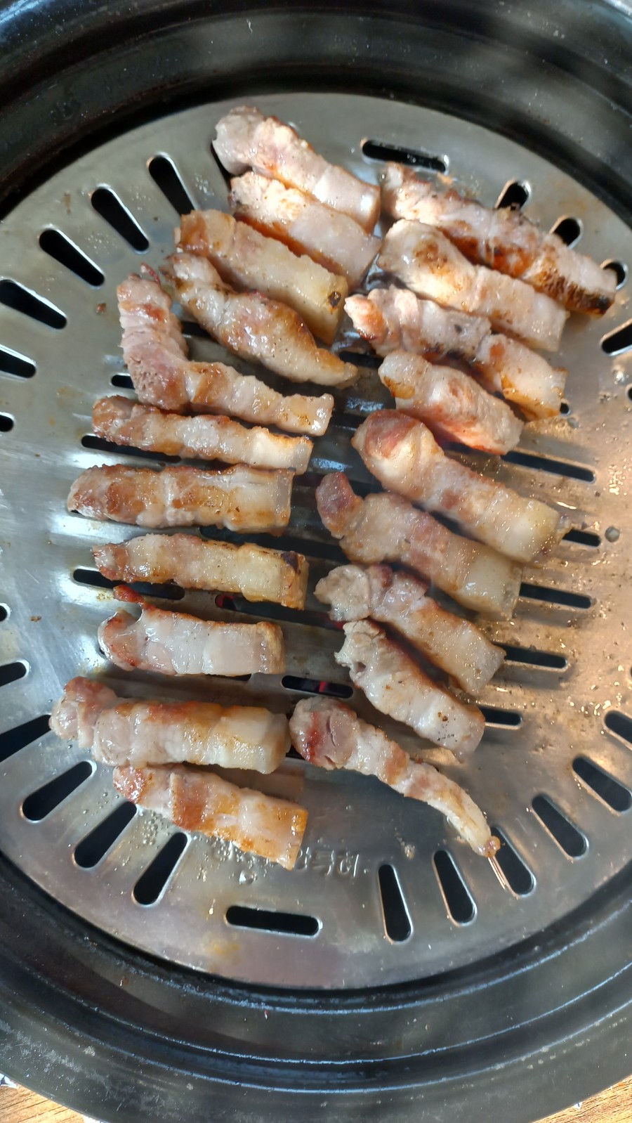 지리산생흑돼지 이미지
