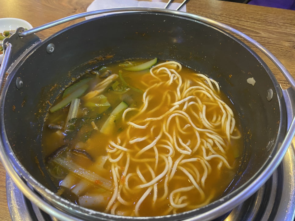 명동칼국수만두 이미지