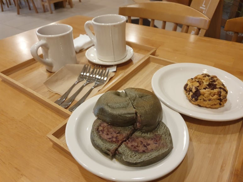느릿느린커피 이미지