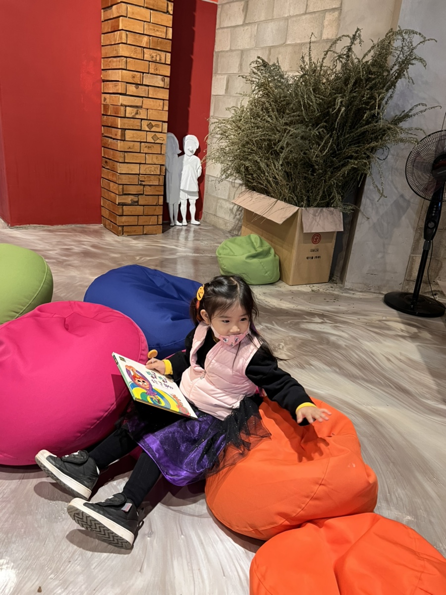 화담북카페 이미지
