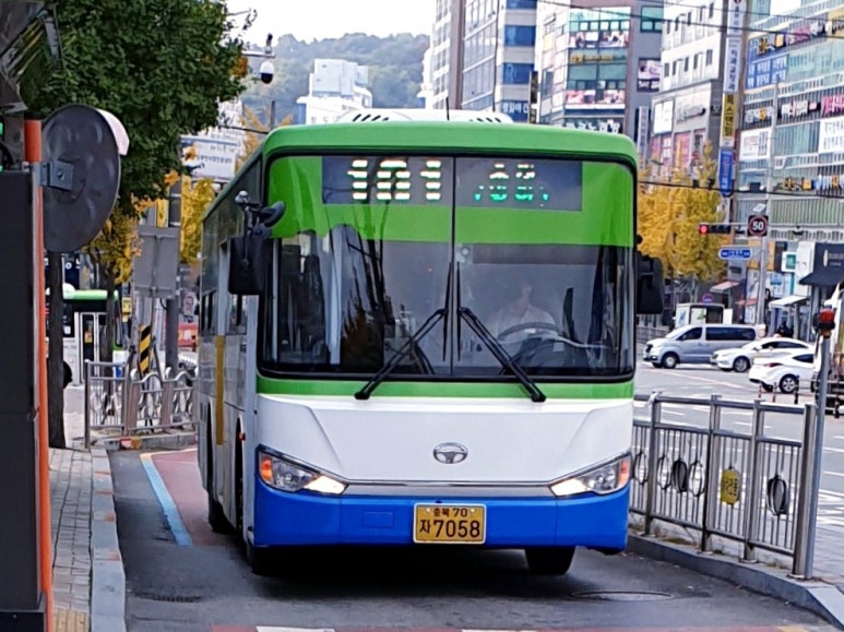 충북보건과학대학교 운동장 이미지