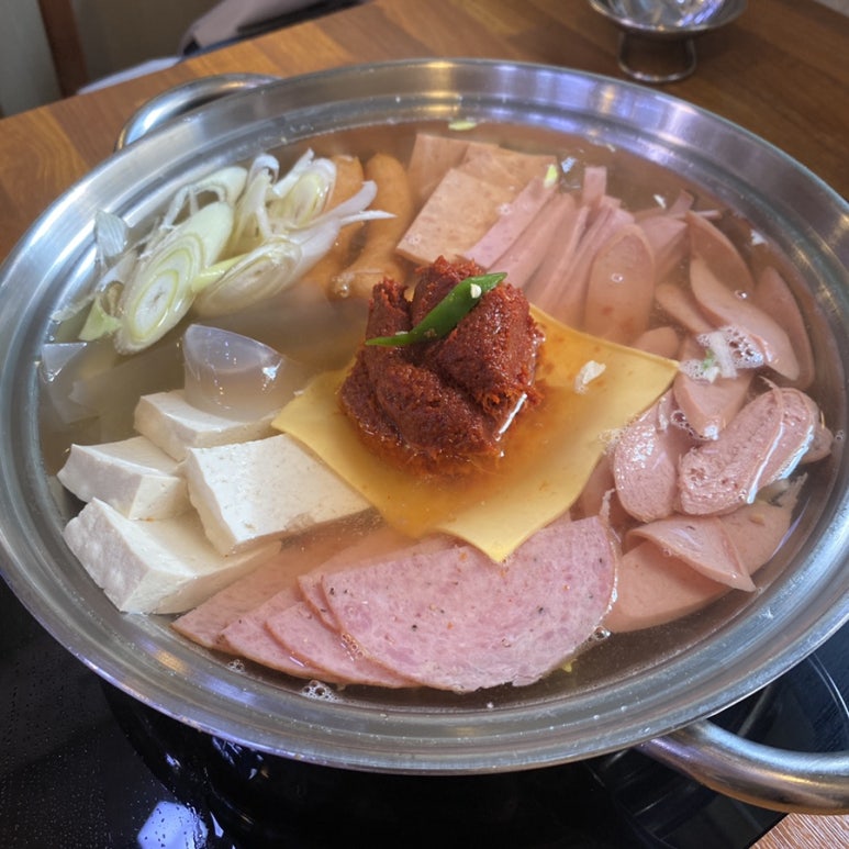 부대끼니 이미지