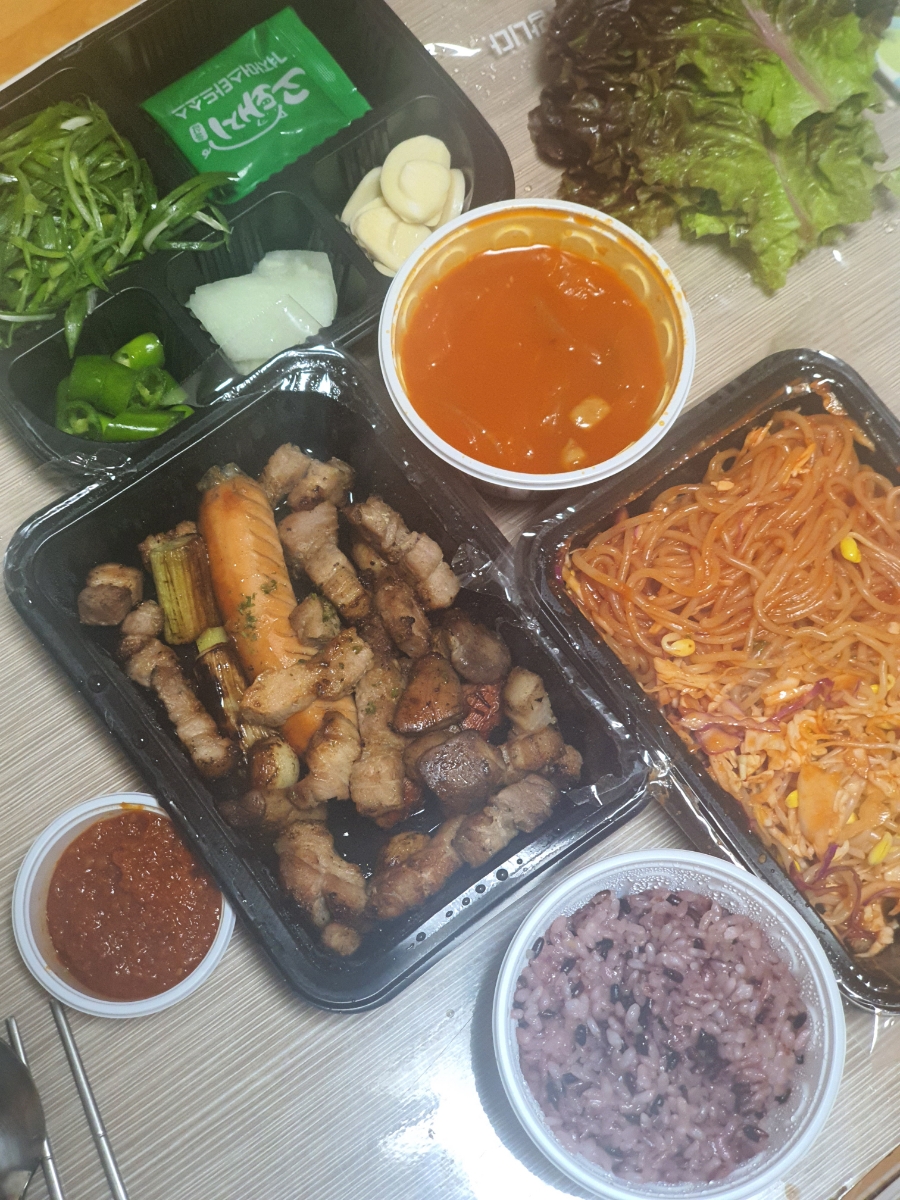 고돼지 한대앞역점 사진 2
