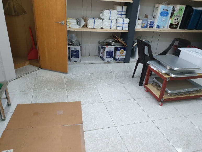 못난이꽈배기계백로점 이미지