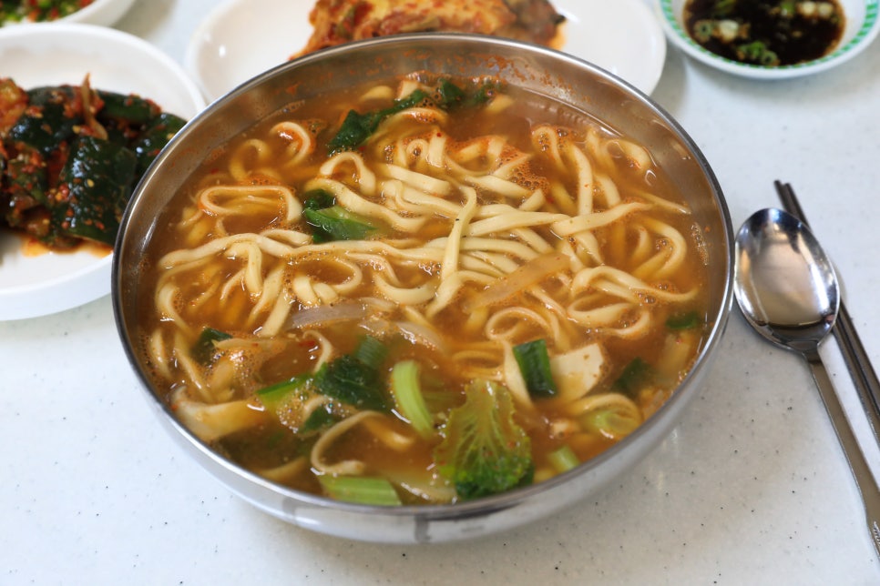 용문칼국수 이미지