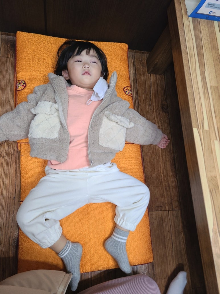춘천칼국수 이미지