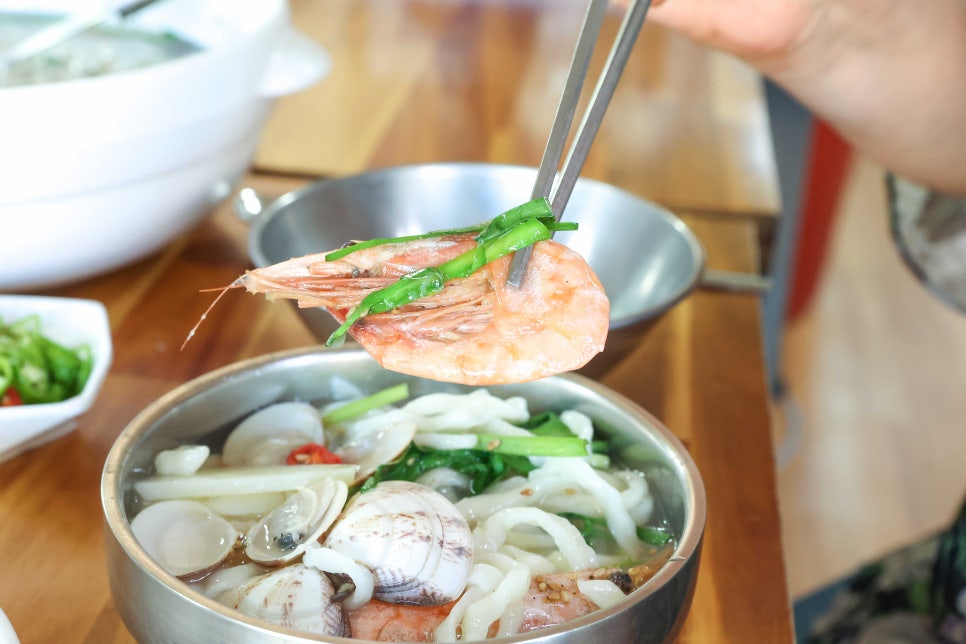 비오네손칼국수 이미지