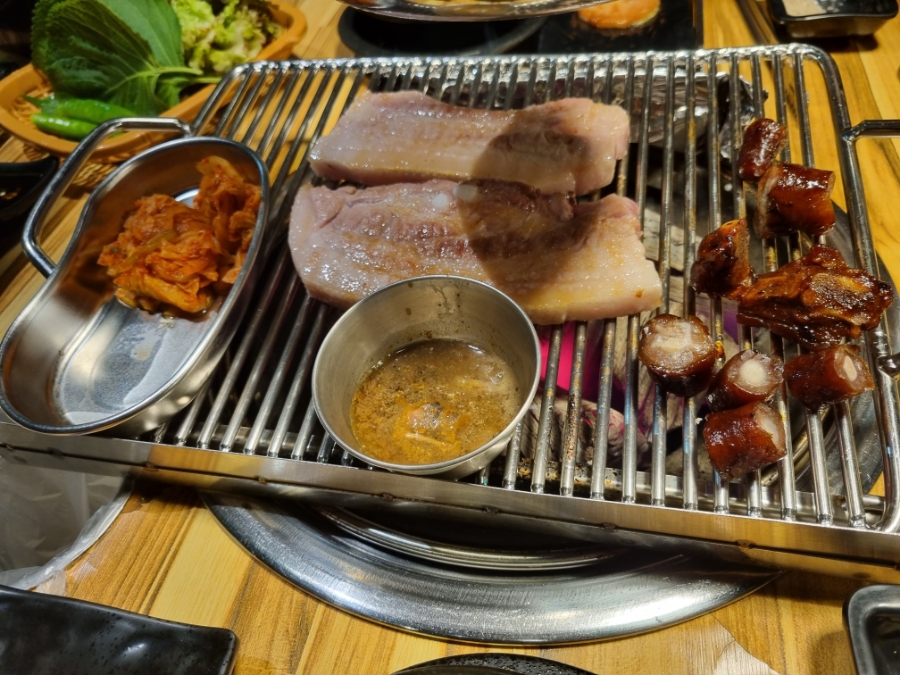884숯불낭만돼지 이미지