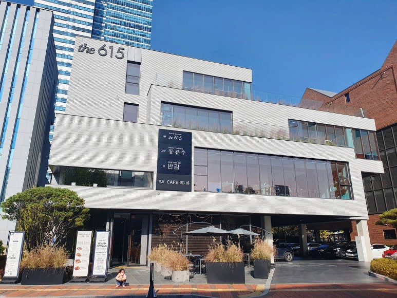 1층카페(1F Cafe) 이미지
