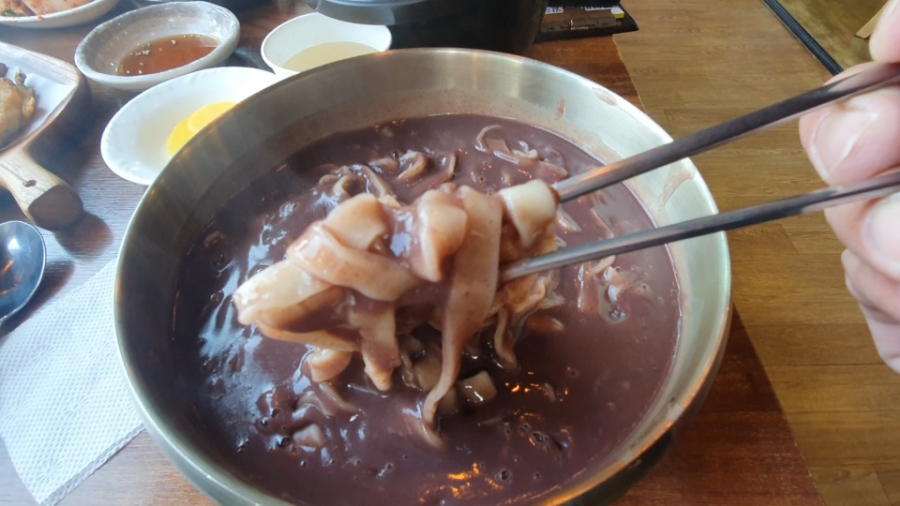 백엄마팥칼국수 이미지