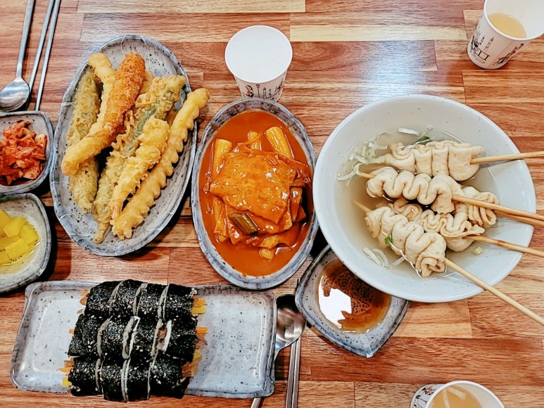 윤가네분식 이미지