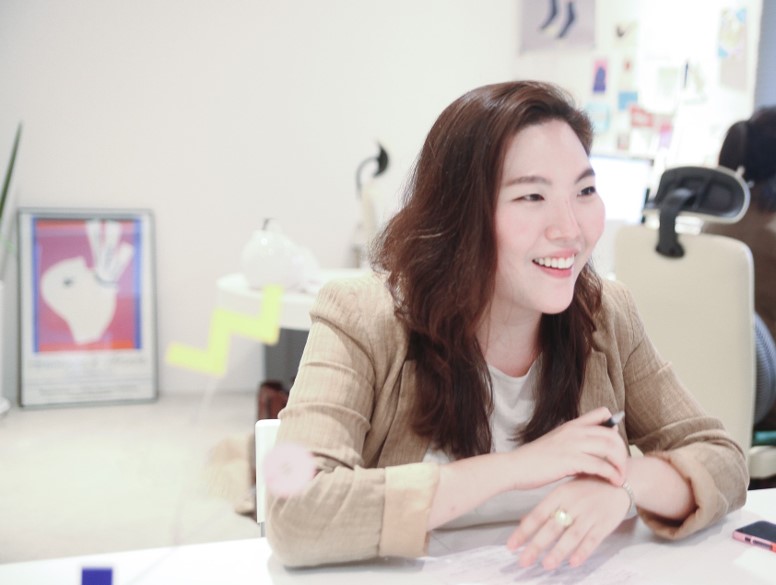 커뮤니케이션즈주 이미지