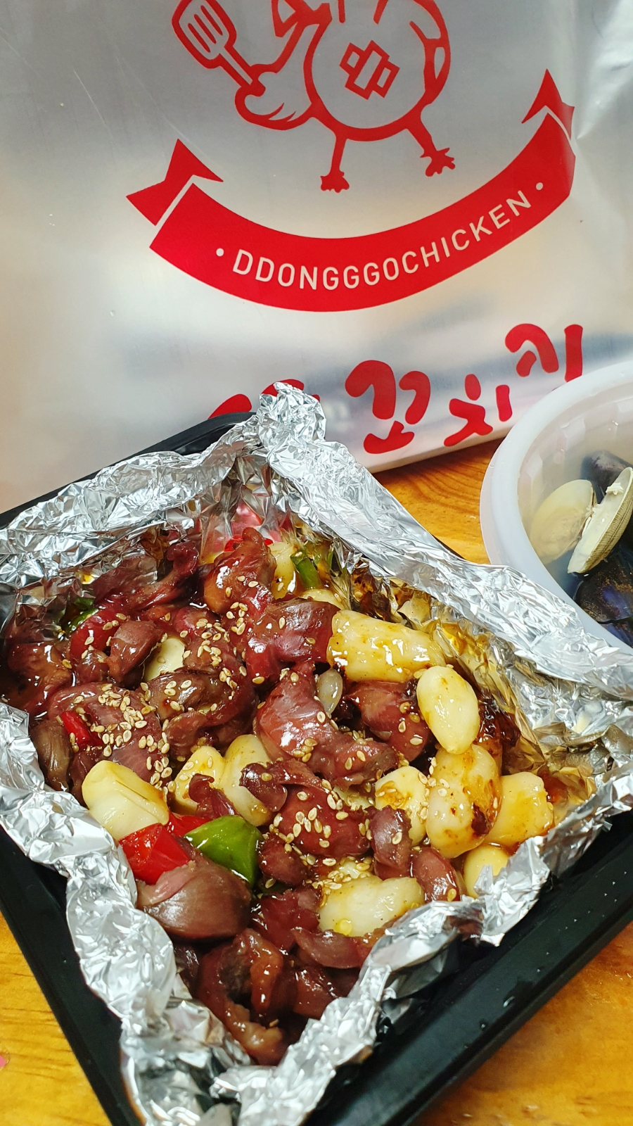 똥꼬치킨 이미지