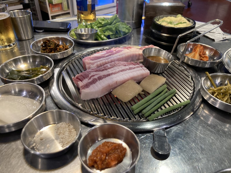 돼지고기껍데기구이구이 이미지