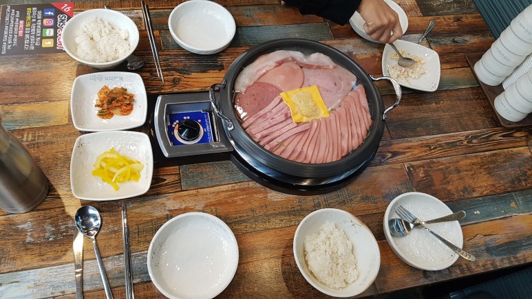 빅쭌부대찌개 이미지