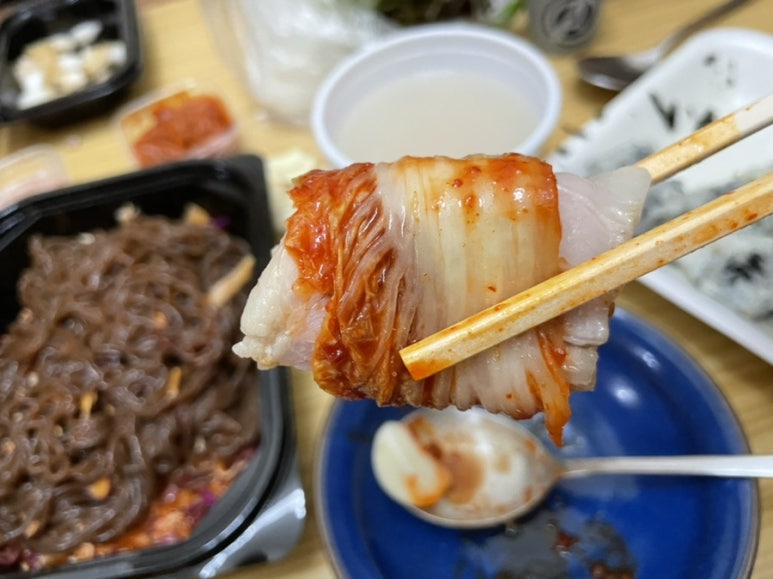 쌍둥이족발 이미지