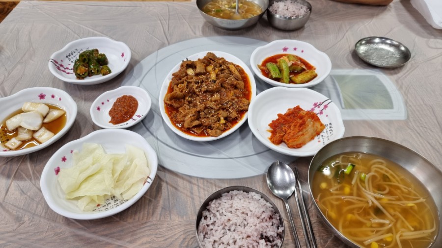 통돼지한마리 이미지