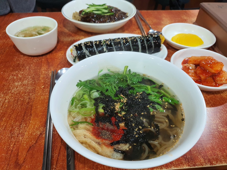 짱아네모밀기계우동 이미지