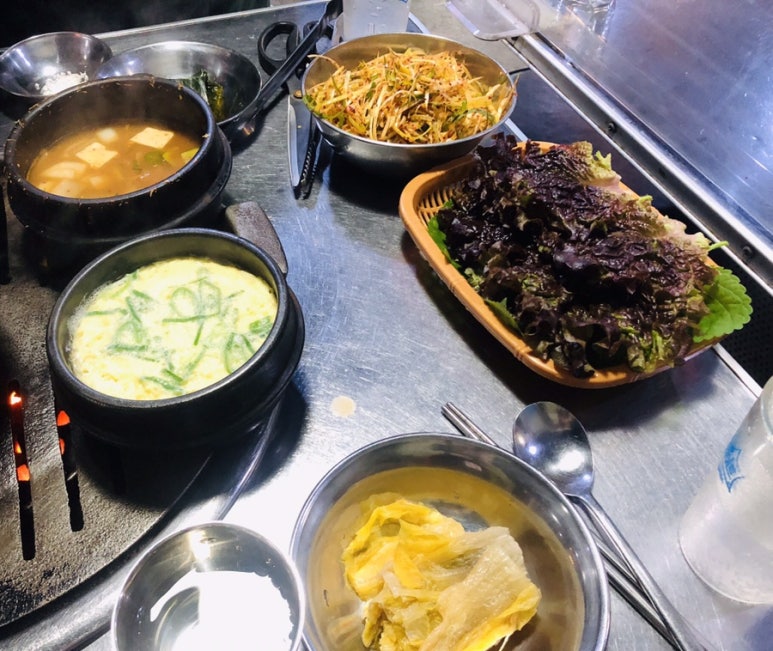 돼지로한판민족의국민먹거리(돼한민국) 이미지
