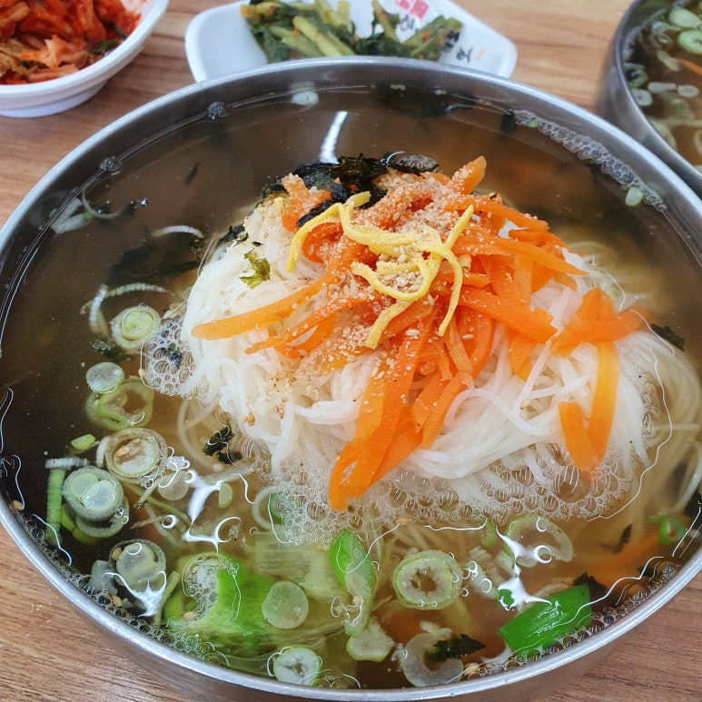 산마루멸치국수 이미지