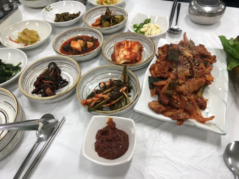 뚱이네식당 이미지