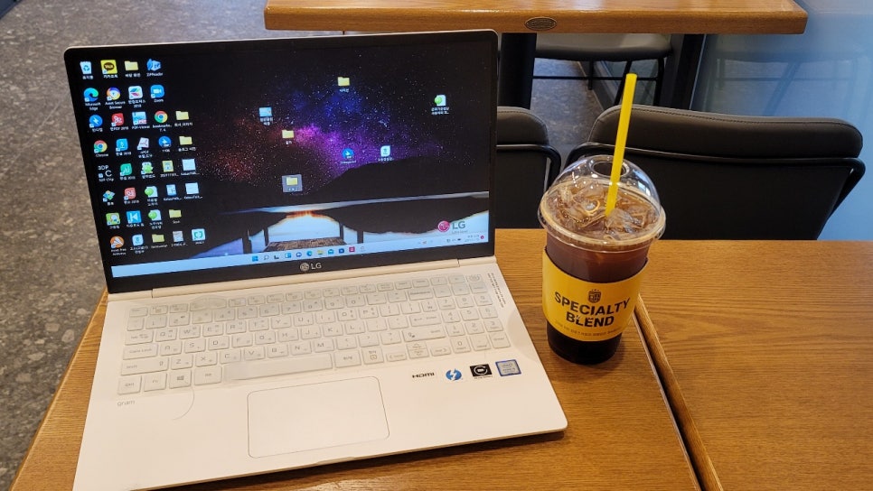 컴포즈커피일산서정 이미지