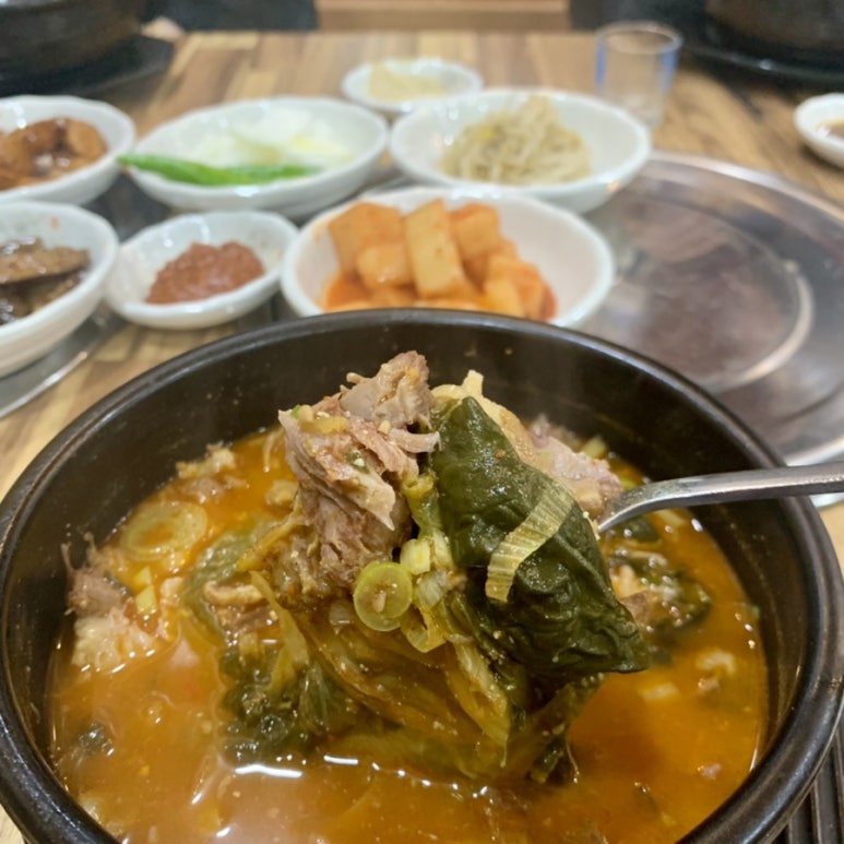 미소감자탕생삼겹김치 이미지