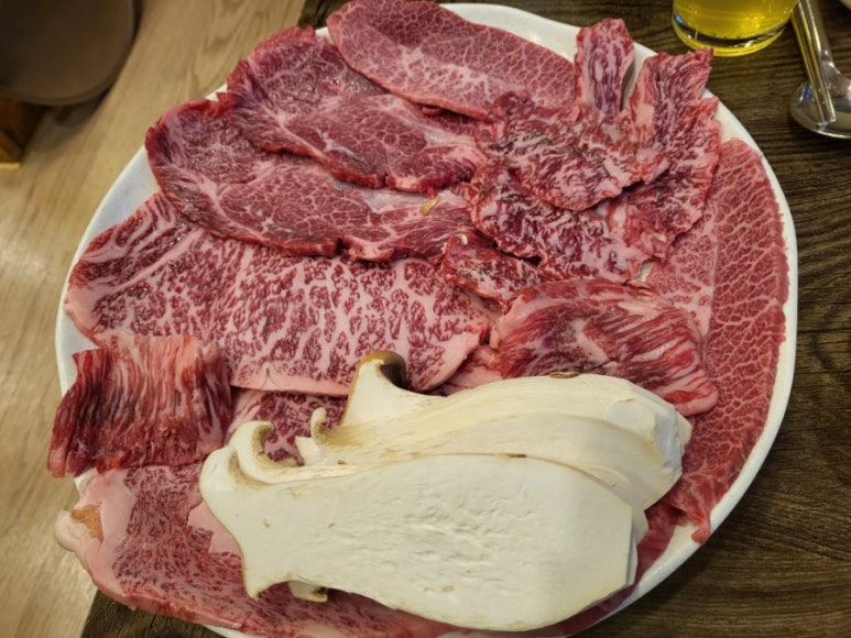 폴비락한우리 이미지