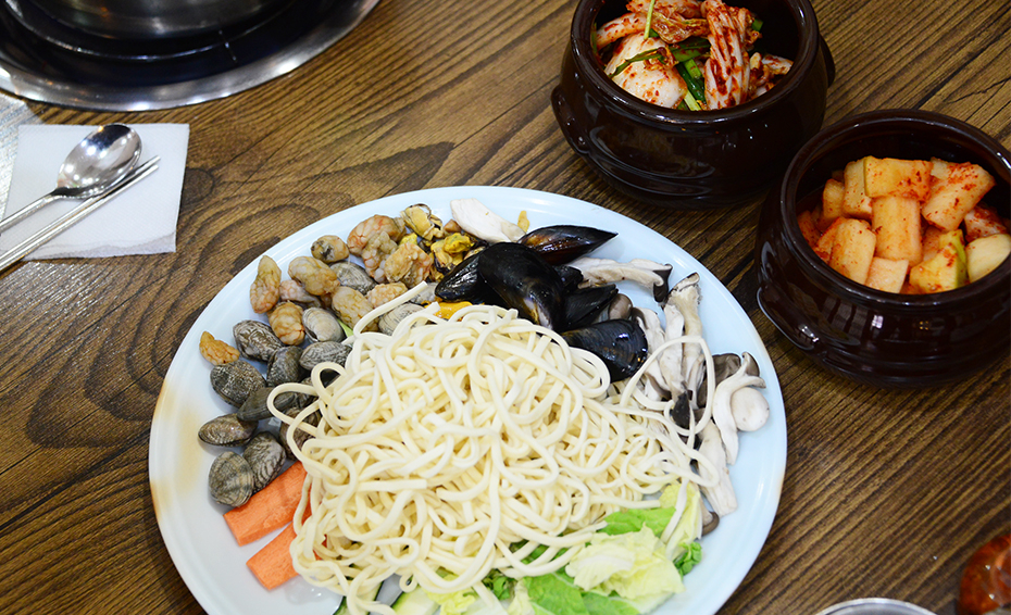 용궁칼국수샤브샤브 이미지