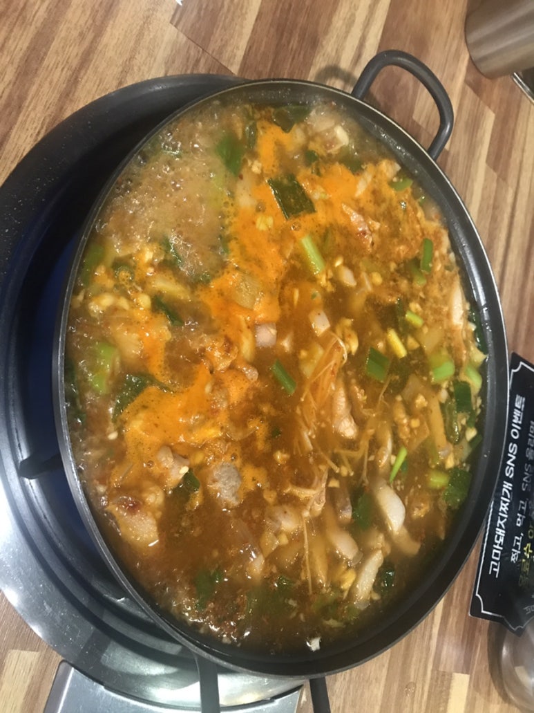 고마돼지찌개 이미지