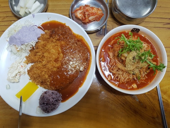 이공비빔국수 이미지