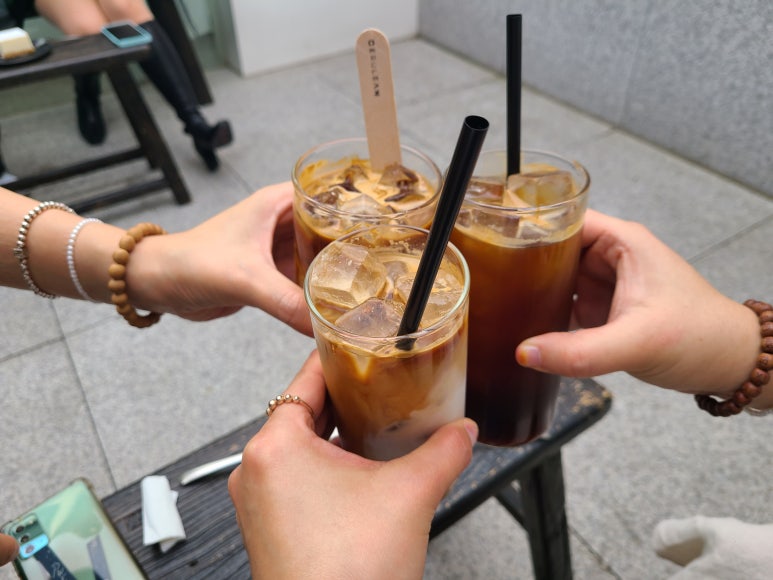 세루리안인사 이미지