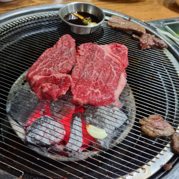 황소걸음식육식당 이미지