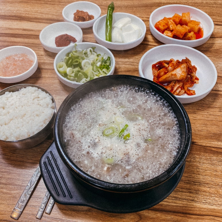 병천순대 왕족발 이미지