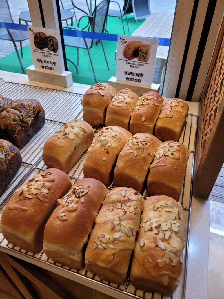식빵공장 이미지