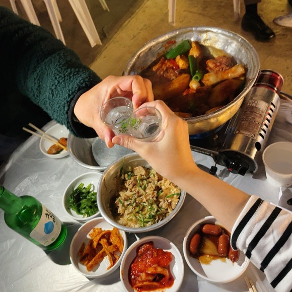 끋집 이미지