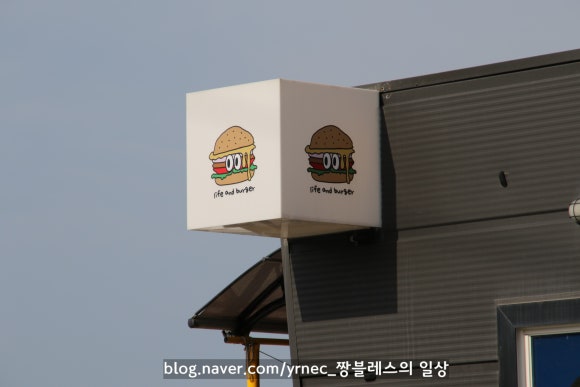 컴포즈커피 정훈단지점 이미지