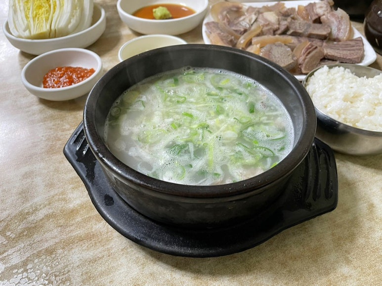 매운곰탕 이미지