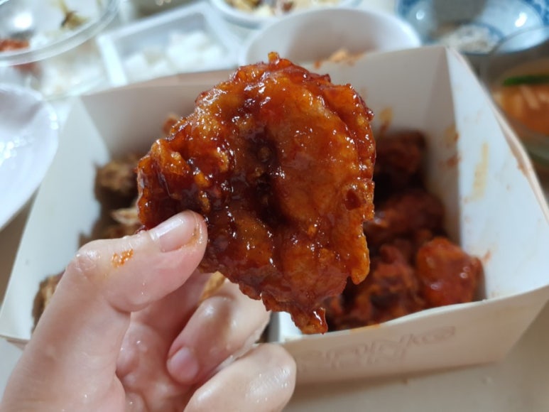 맘모스치킨 이미지