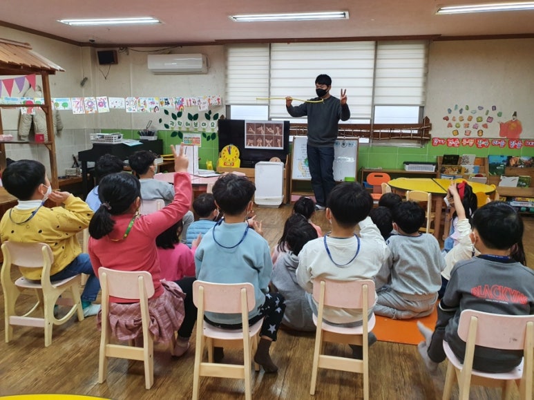 모모유치원 이미지