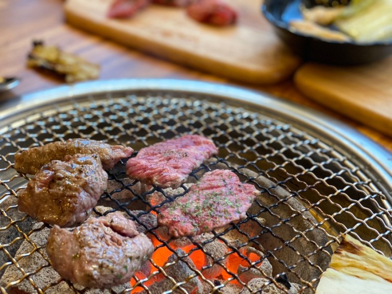 황제숯불구이 이미지