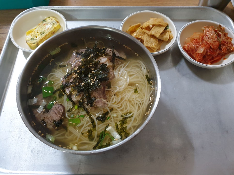엄마돈국수 이미지