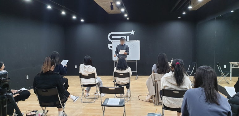 스터닝스타아카데미연기뮤지컬학원 이미지