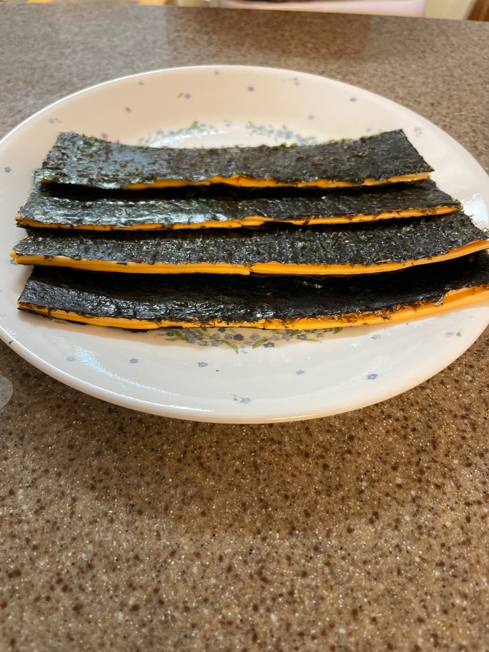 달팽이김밥 이미지
